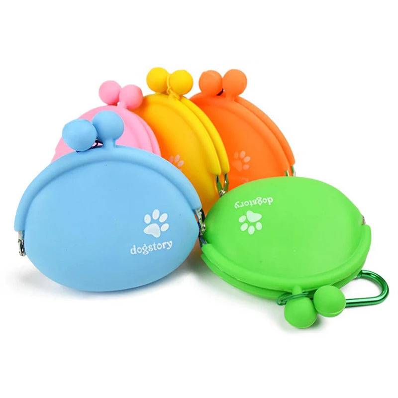 VZZ Silicone Treat Pouch — Snap-Top Snack Bag for Training & Walks