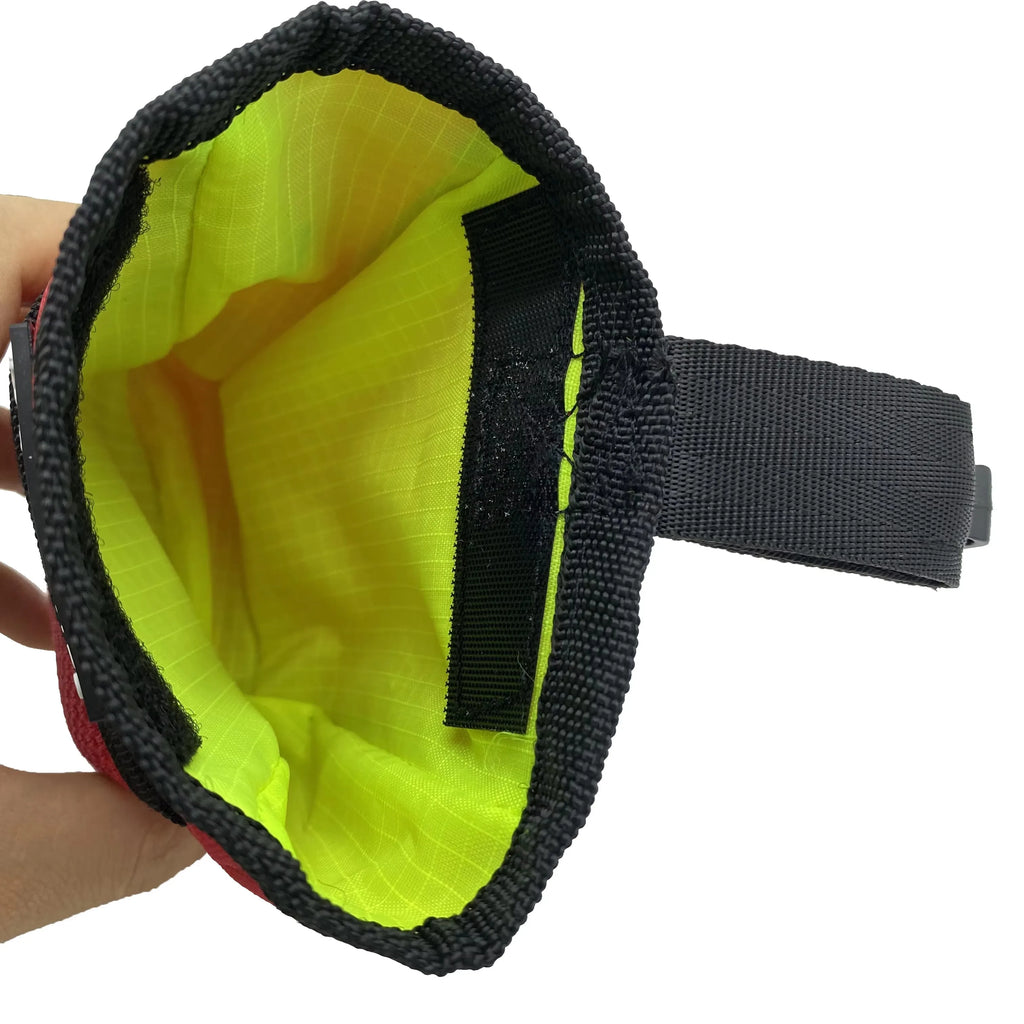Pet Treat Bag — Oxford Cloth Pouch with Belt Buckle & Mesh Pocket (9×4×13 cm)